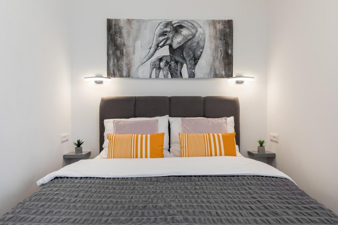 Elysian Zen Luxury Apartment - Two Bedroom Apartment With Terrace And Sea View Split Eksteriør bilde