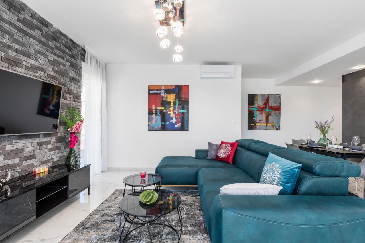 Elysian Zen Luxury Apartment - Two Bedroom Apartment With Terrace And Sea View Split Eksteriør bilde